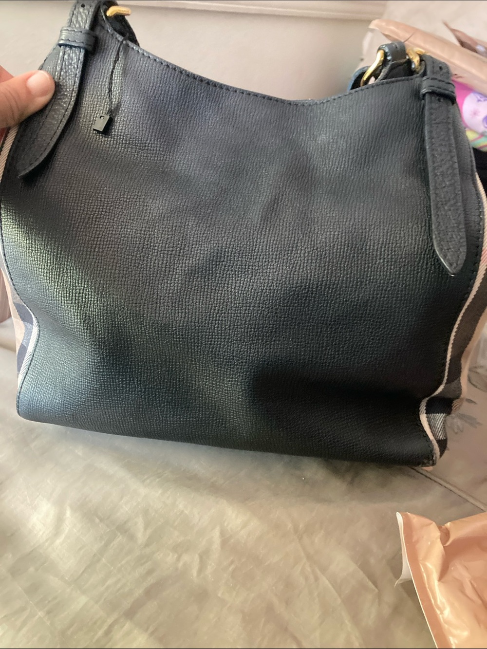 (Reposh) from @jebwa Burberry calfskin Canterbury tote. 😍 - Picture 11 of 17